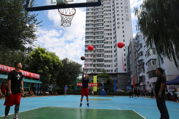 禮贊建黨百年 展現(xiàn)建科風(fēng)采——省建科院第十三屆“奮進(jìn)杯”職工籃球賽開(kāi)幕(圖4) 禮贊建黨百年 展現(xiàn)建科風(fēng)采——省建科院第十三屆“奮進(jìn)杯”職工籃球賽開(kāi)幕(圖4)