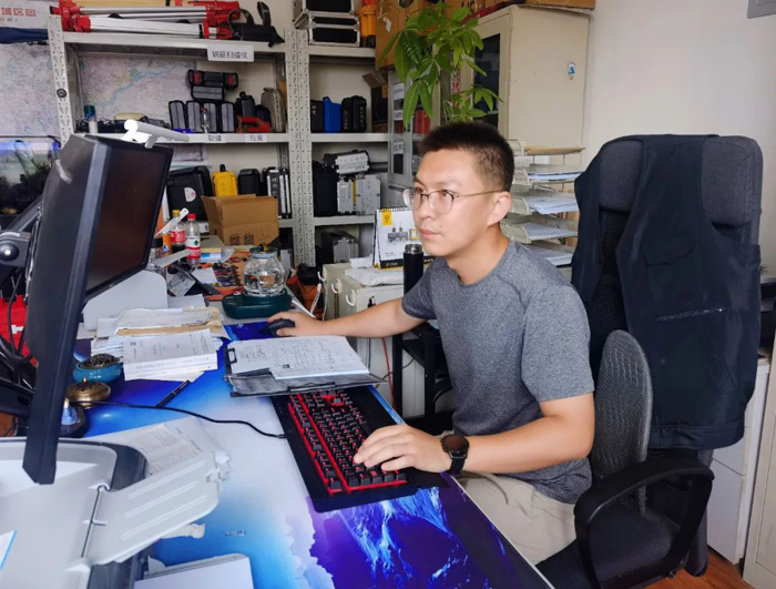 奮斗創(chuàng)造歷史 實干成就未來——省建科院第三黨支部解放思想大討論活動紀(jì)實(圖8) 奮斗創(chuàng)造歷史 實干成就未來——省建科院第三黨支部解放思想大討論活動紀(jì)實(圖8)