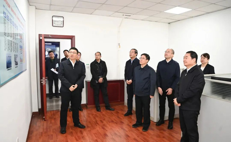 郝鵬在省國資委調(diào)研時強調(diào) 解放思想堅定信心加快推動國有企業(yè)高質(zhì)量發(fā)展 為實現(xiàn)遼寧全面振興新突破提供堅實戰(zhàn)略支撐(圖2)